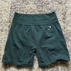 GREEN GYMSHARK BIKER SHORTS